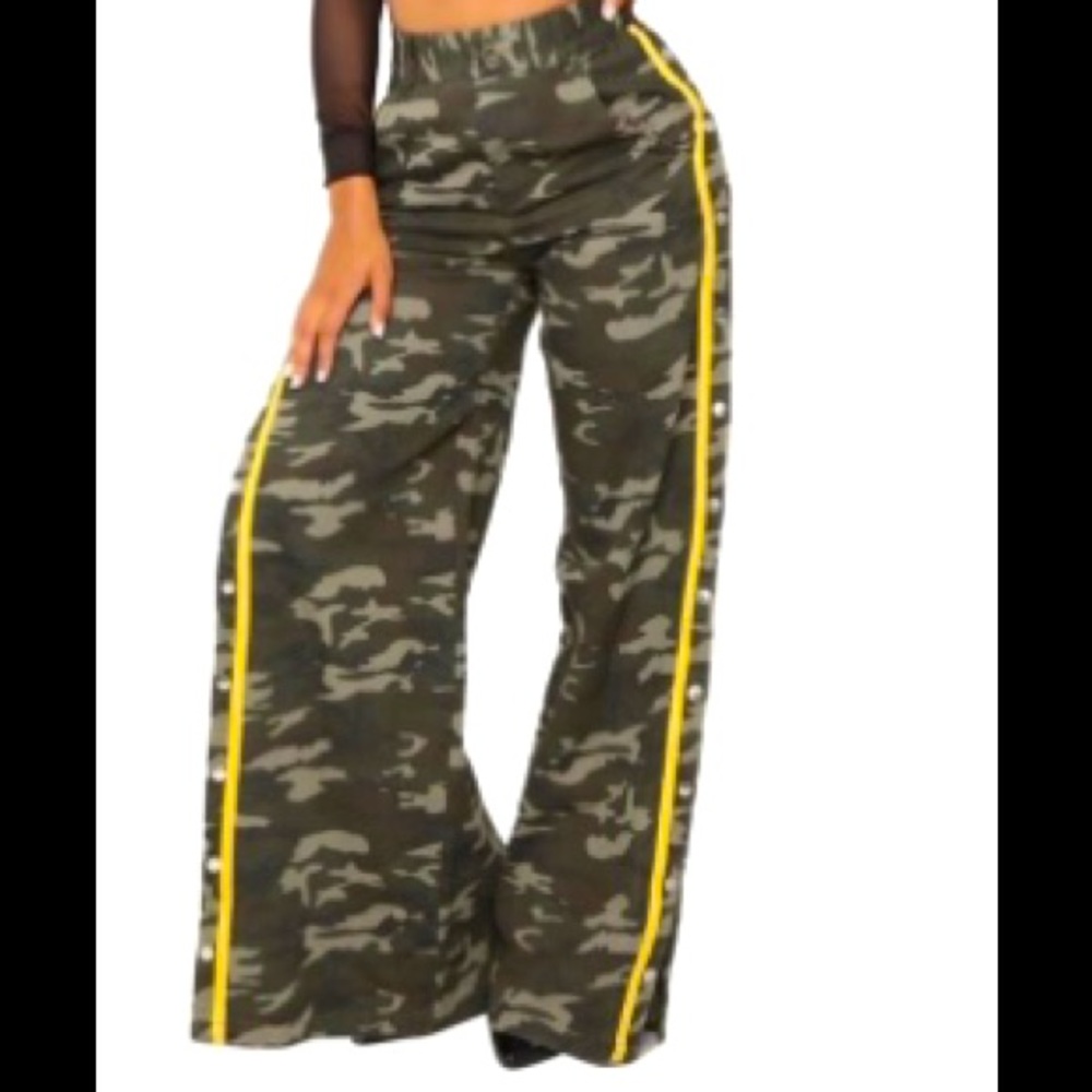 Fashion Nova Camo Snap Pants